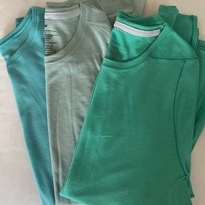 Set of 3 Patagonia Women’s baselayer shirts